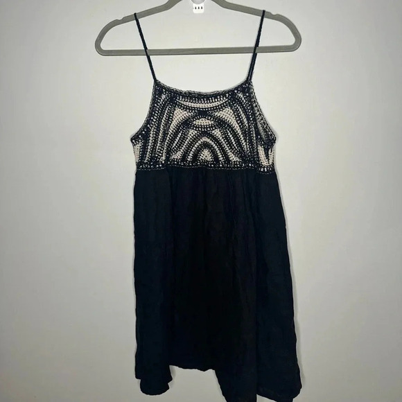 Zara Crochet and Linen Cotton Blend Dress - Picture 4 of 14